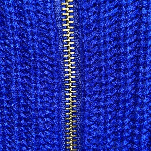 Forever 21 Royal Blue Knit Sweater Size: S - Picture 5 of 8